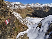 41 Questa la  Forcella Rossa (2055 m) col sent. 101